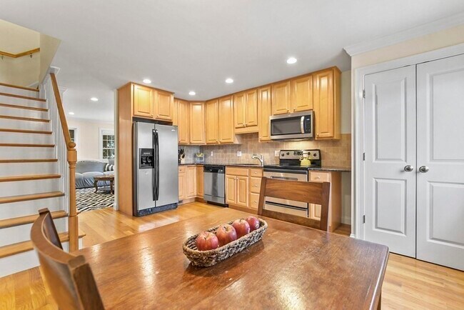 Foto del edificio - 224 Robbins St