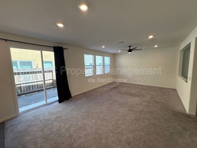 Foto del edificio - 10834 Albano Ln