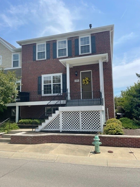 Building Photo - 245 Manchester Dr