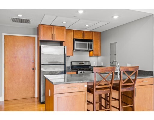 Building Photo - 1 US-1