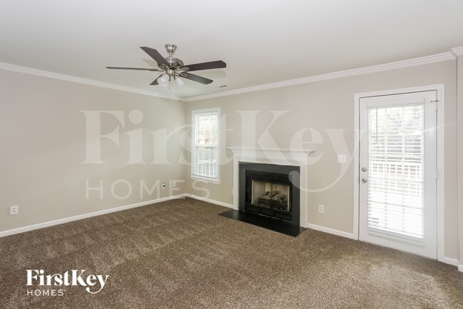 Foto del edificio - 4316 Poplar Grove Dr