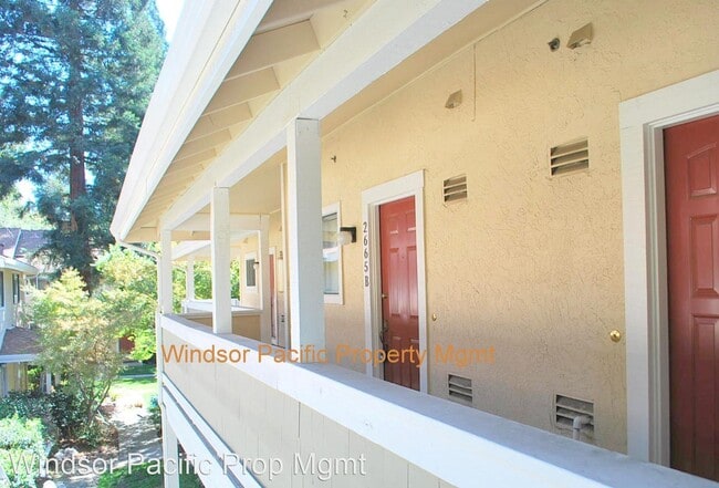 Building Photo - 2 br, 2.5 bath House - 2665 Oak Road #B