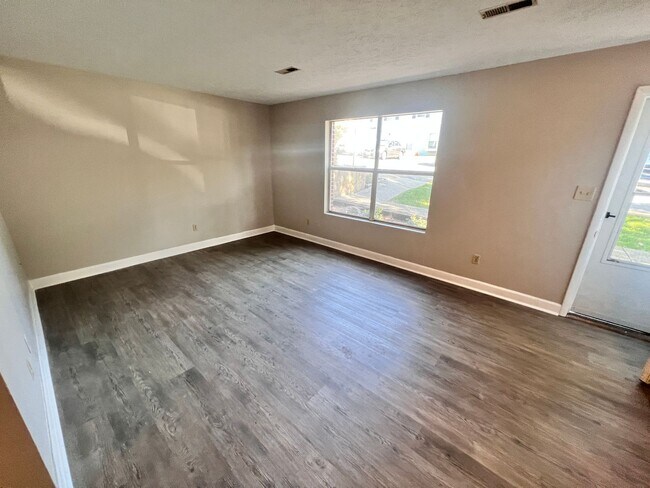 Foto del edificio - Blacksburg, 4BR / 2.5 BA, Available for Sh...