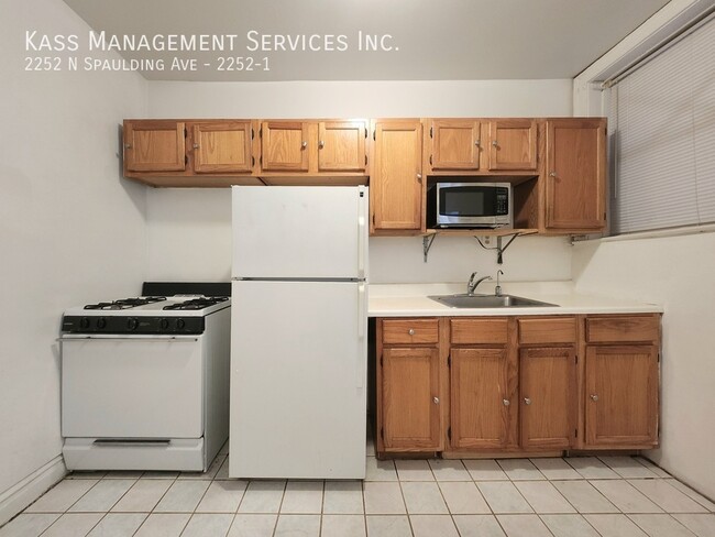 Foto del edificio - 2252 N Spaulding Ave