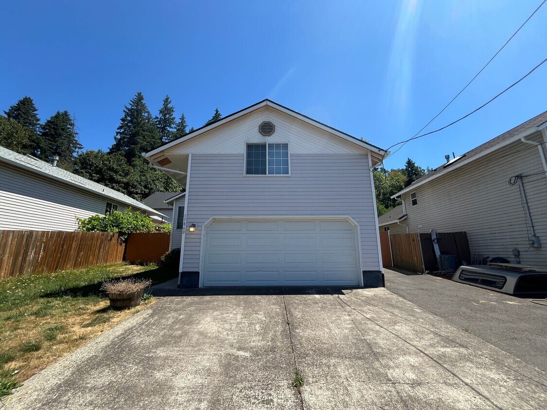 Primary Photo - 3Bd/2Ba home in Park Place, Oregon City ~ ...