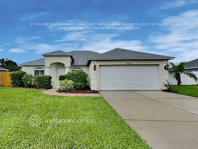 Building Photo - 5816 33rd Dr E