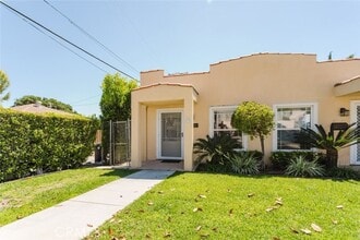Building Photo - 915 N Kenneth Rd