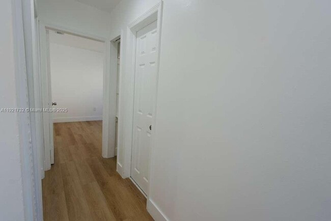 Foto del edificio - 11316 Peachtree Dr