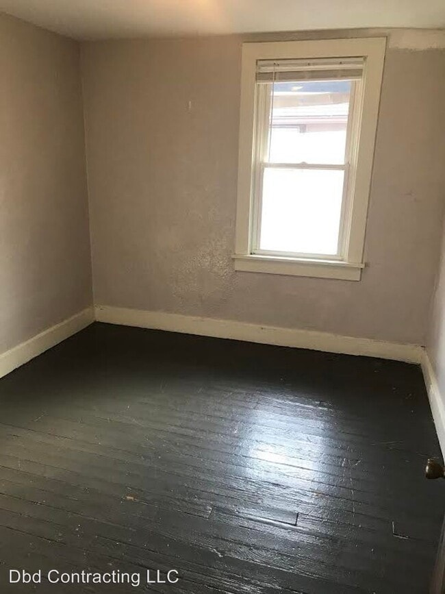 Building Photo - 3 br, 1 bath House - 846 Poplar St