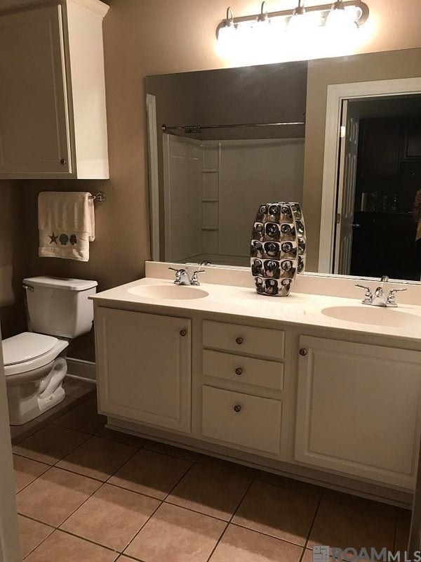 Foto del edificio - 10600 Lakes Blvd