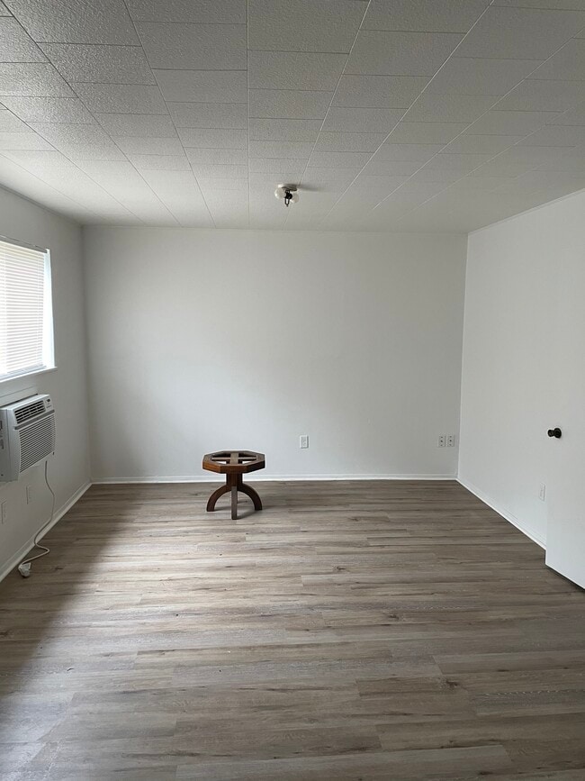 Living Room - 1701 Mercury Dr
