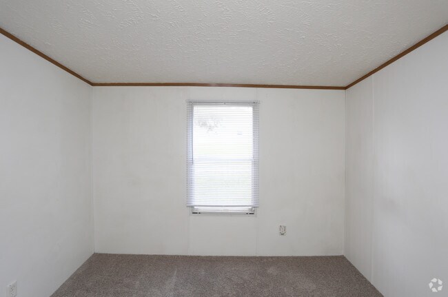 1st Bedroom - Deerfield Acres