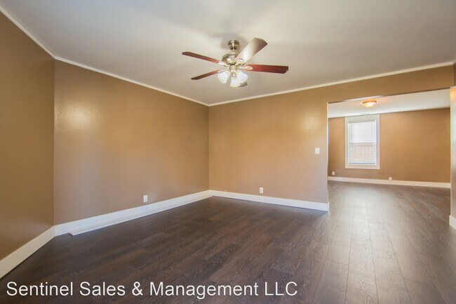Building Photo - 2 br, 2 bath House - 802 E. Belmont Ave.