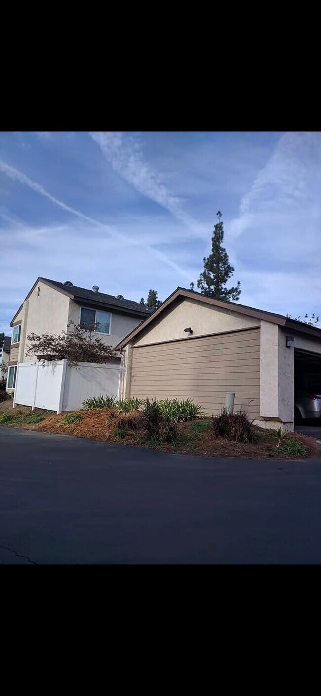 Foto del edificio - 1241 Cheltenham Ln