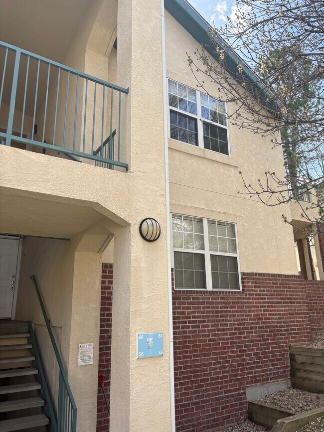 Condo #67 - 550 Mohawk Dr