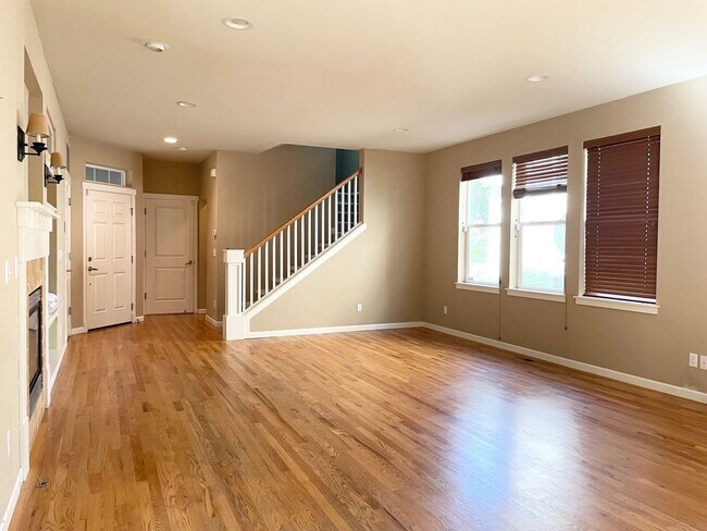 Foto del edificio - Beautiful 3 Bed 2.5 Bath Home in Redmond