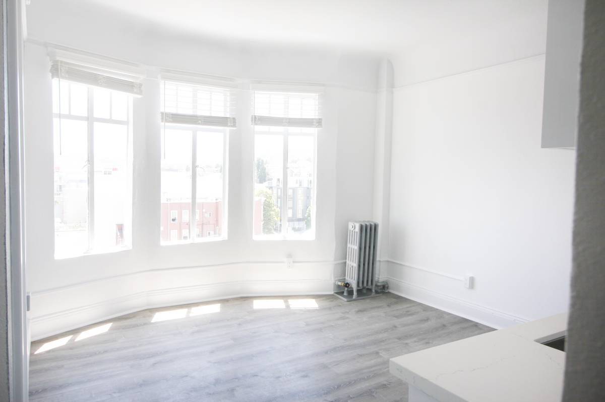 Foto principal - 3270 21st St
