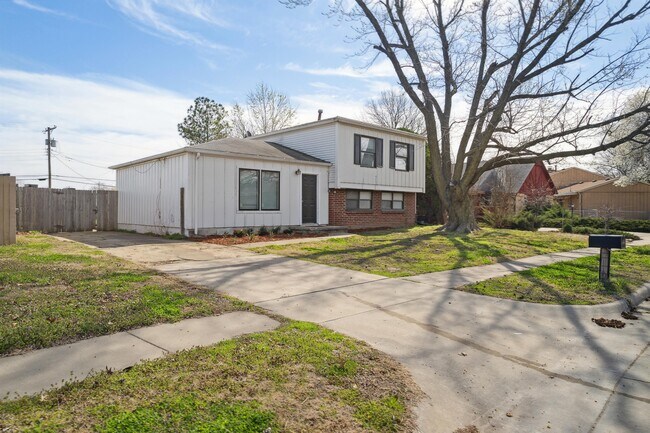 Foto del edificio - 2129 S 103rd E Ave