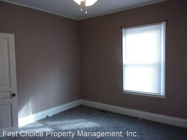 Building Photo - 2 br, 1 bath House - 244 Rhea Street