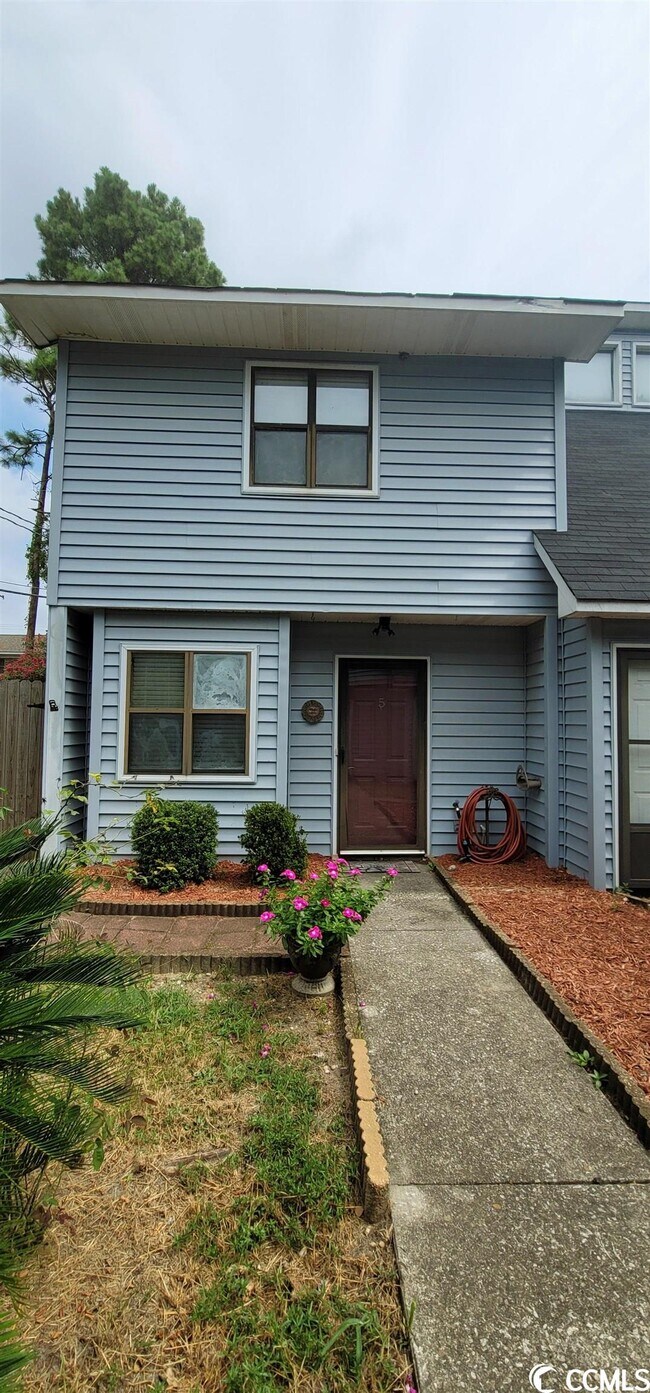 Building Photo - 6217 Blynn Dr