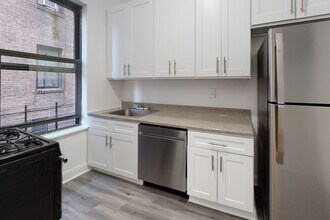 4706 49th St photo'