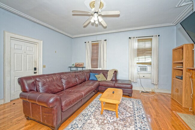 Building Photo - 87 Madison Ave