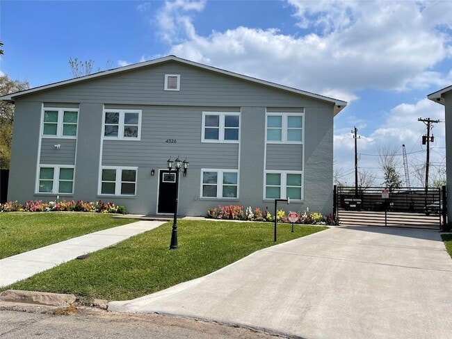 Photo - 4326 Alconbury Ln Apartment