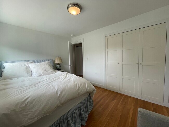 Foto del edificio - 1643 Cambridge St