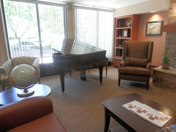 Building Photo - 515 P St