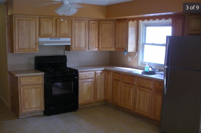 Foto del edificio - 310 Crown Ave