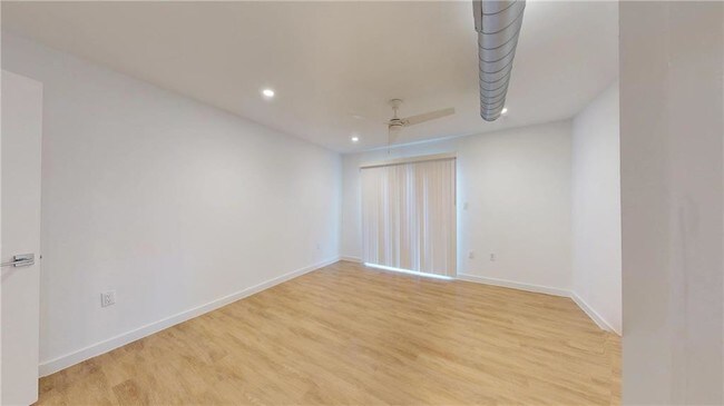 Foto del edificio - 4503 Cedar Springs Rd