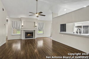 Foto del edificio - 7130 Elm Trail Dr