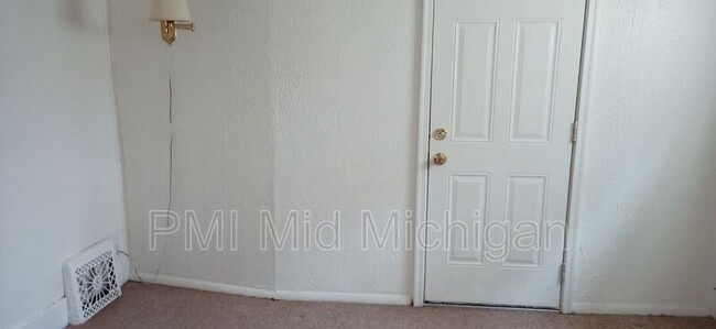 Foto del edificio - 2535 Davison Rd