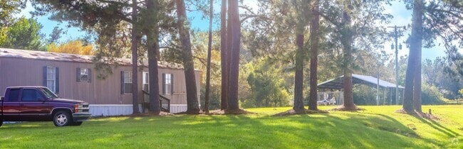 Building Photo - Pine Terrace