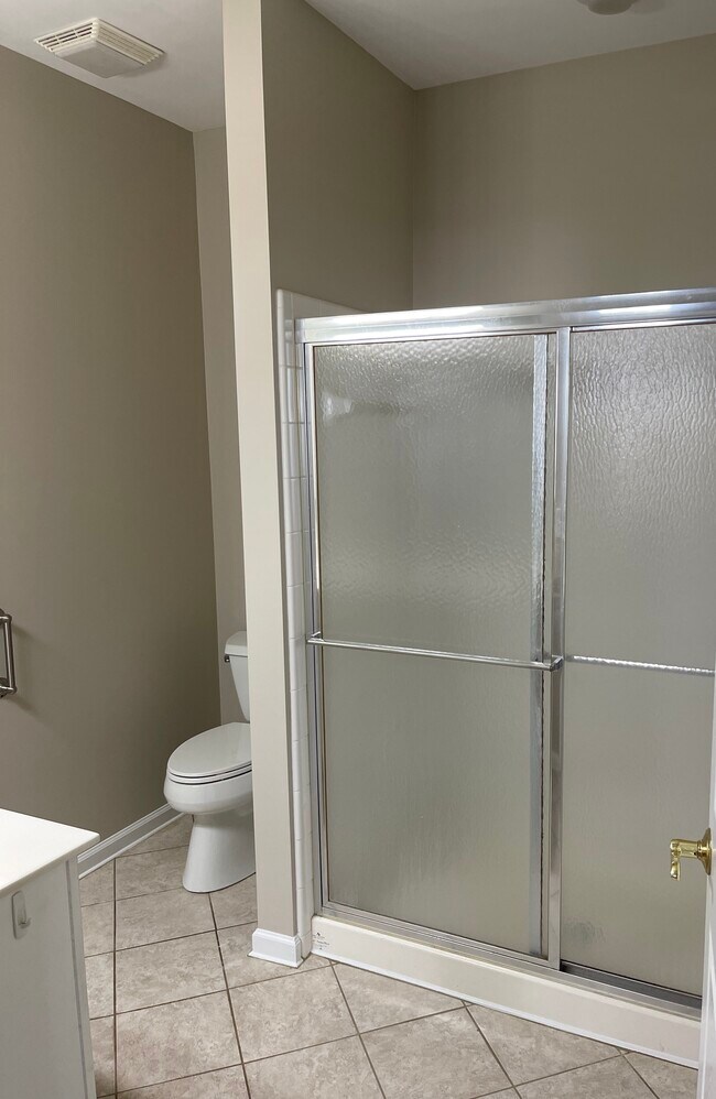 Building Photo - 265 Riverstone Pl