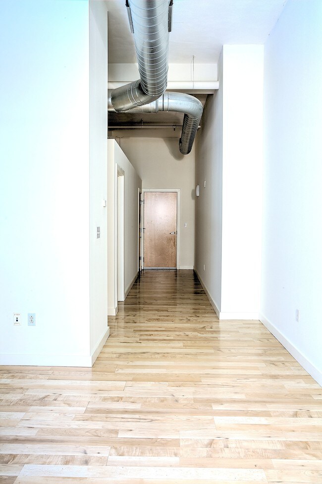 Building Photo - 918 Olive St