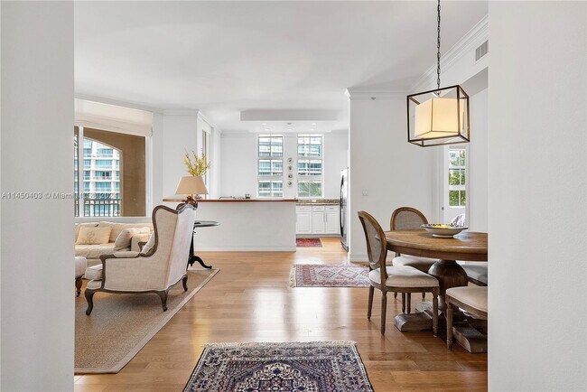 Foto del edificio - 3001 NE 185th St