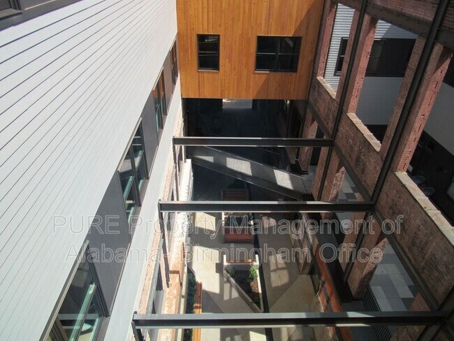 Foto del edificio - 2212 Morris Ave
