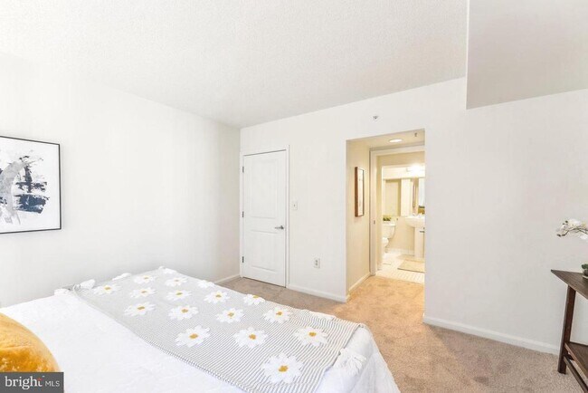 Foto del edificio - 1225 13th St NW