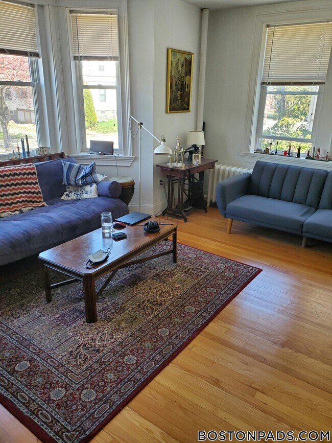 Foto del edificio - 170 Maple St