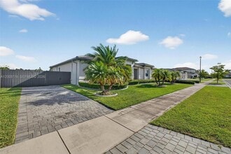 Building Photo - 16767 SW 290th Ln