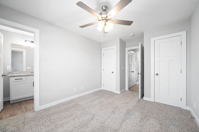 Building Photo - 325 Honeycomb Ct