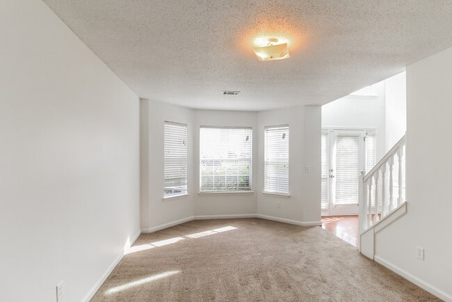 Foto del edificio - 4603 Derby Loop