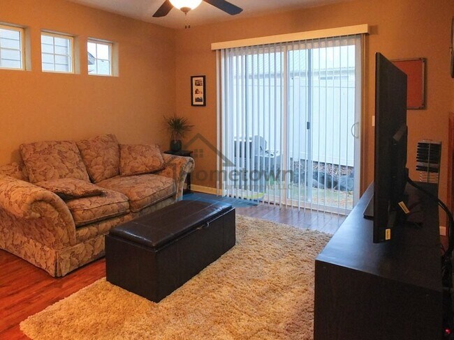 Building Photo - 2 Bedroom & 1.5 Bathroom Coeur d'Alene Hom...