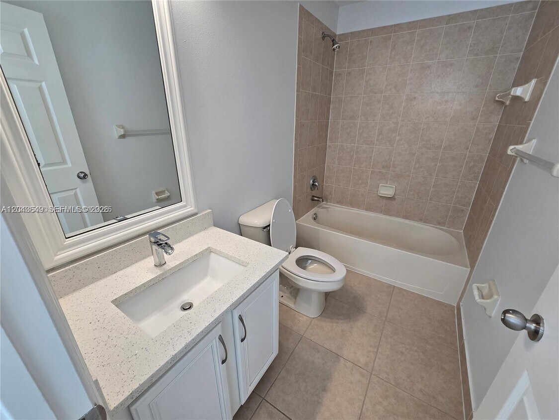 Foto del edificio - 4670 SE Graham Dr