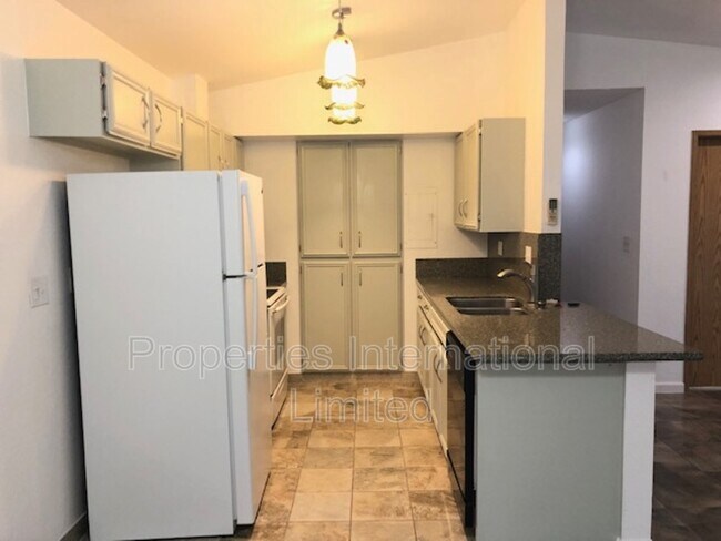 Foto del edificio - 98-1807 Kaahumanu Street #A - 1