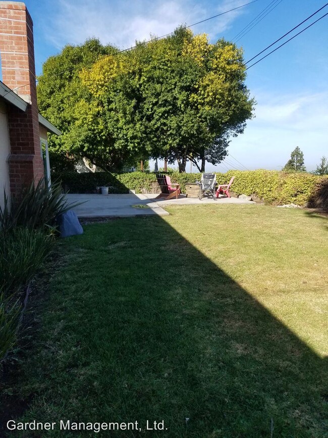 Building Photo - 4 br, 2 bath House - 28006 Acana Rd.