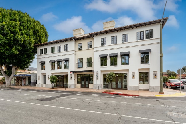 Building Photo - 1212 Carmel St