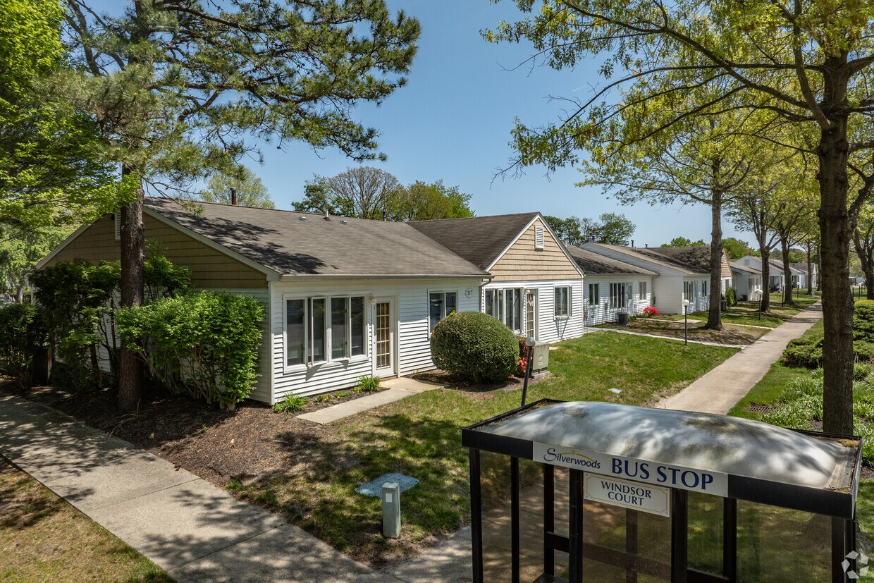 Foto del edificio - SilverWoods