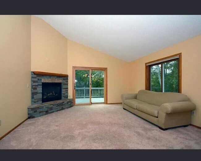 Foto del edificio - 5740 Willow Trail